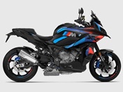 BMW M1000XR