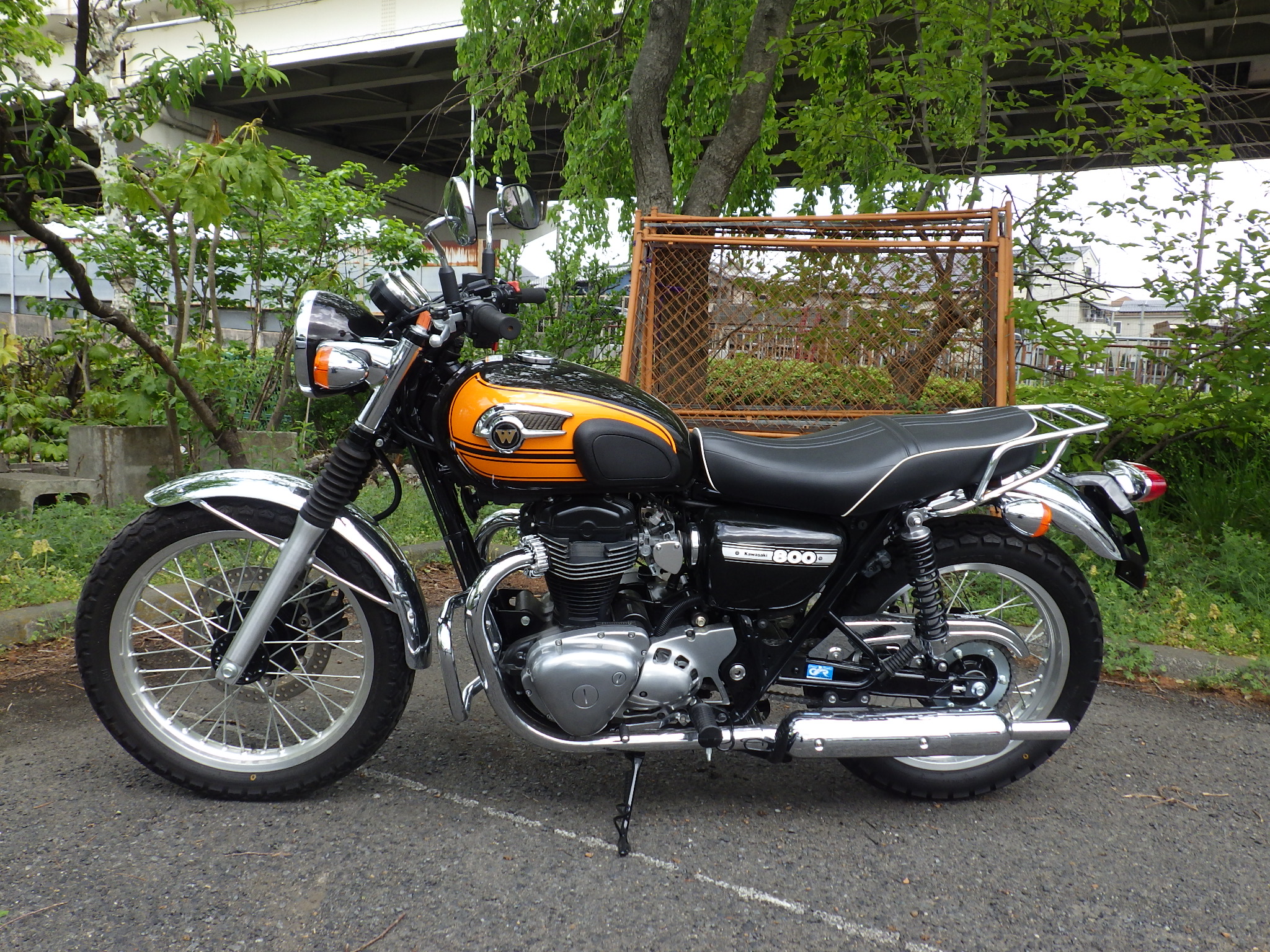 カワサキ W800 Ej800a 買取 バイクワンブログ バイク買取専門店バイクワンのバイクワンブログでは お客様から買取させて頂いたバイク買取実績やバイク買取強化車種 今月のバイクワンパズルなどをご紹介いたします